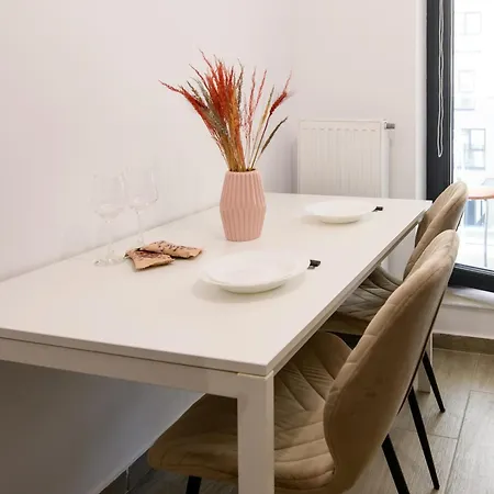 Smart Living Plaza * Bükreş