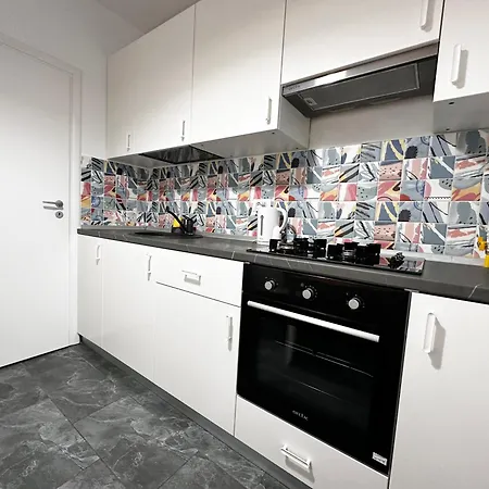 Smart Living Plaza Apartman