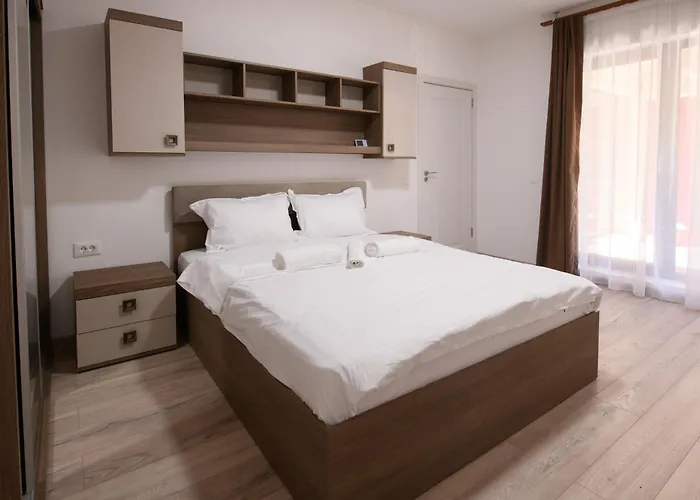 Smart Living Plaza Apartman *